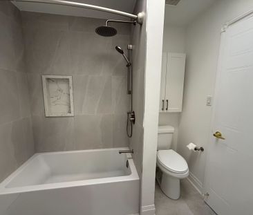 For Lease - 120 Glen Manor Drive Unit# 8, Toronto, Ontario - Photo 3