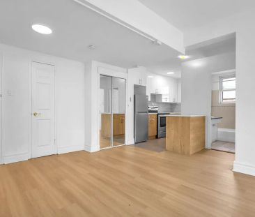 Westmount Place — 1 Bedroom Unit - Photo 4