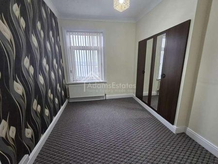 Chickenley Lane, Dewsbury, WF12 - Photo 4