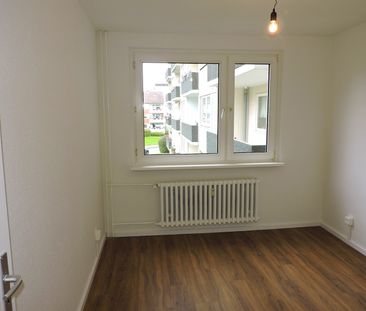 Geplegte drei Zimmer Wohnung sucht neue Mieter! Frei zum 01.12.2024! - Photo 2