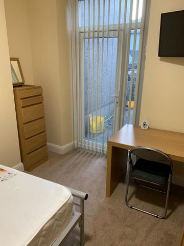 3 bedroom house to rent - Photo 3