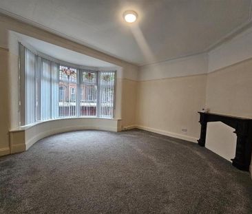 1 Glandore Gardens, Belfast, BT15 3FF - Photo 1