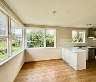 Family Home with Expansive Outdoor Space - Photo 5