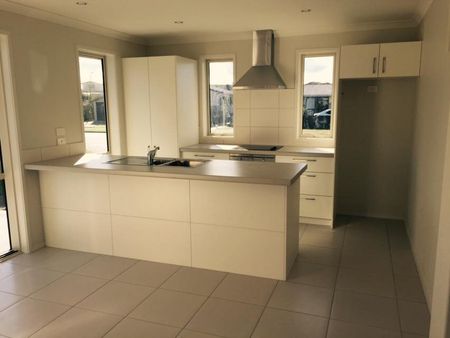 Topaz Delight - Papamoa - Photo 4