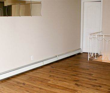 2 Bed. Condofor Rent In Inglewood. Heat & Water Included. - Photo 4