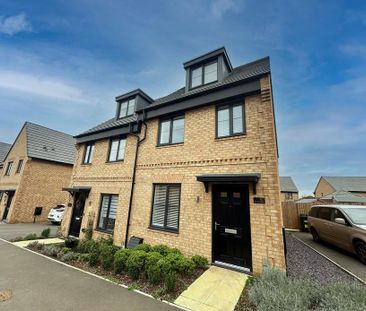 3 bedroom semi-detached house to rent - Photo 5