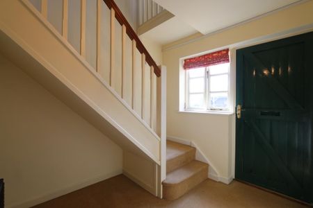 1 bedroom coach house to rent - Photo 4