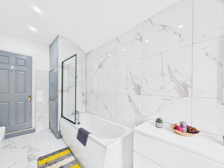 3 bedroom terraced house to rent - Photo 5