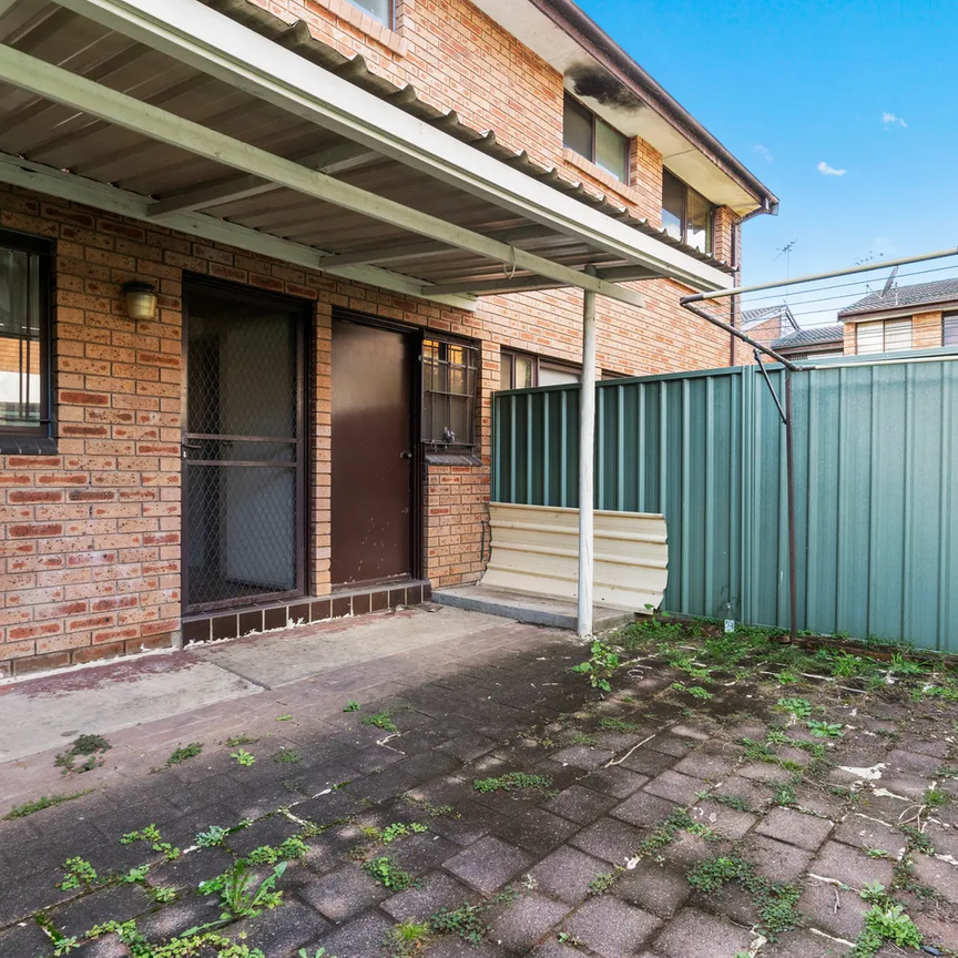 11/156 Moore Street, Liverpool, NSW 2170 - Photo 1