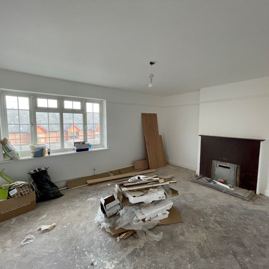 2 bedroom apartment to rent Addis Square, Portswood Road, Southampton, SO17 - Photo 1