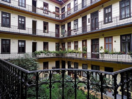 Kiadó újszerű állapotú lakás - Budapest VI. kerület - Photo 3