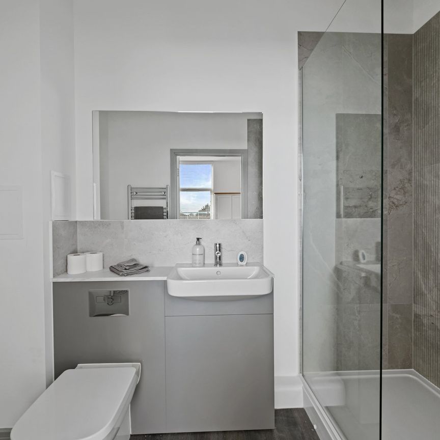 Guild House, Peterborough, Oundle Road - Photo 1