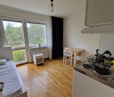 Johan Enbergs väg, Solna - Photo 1