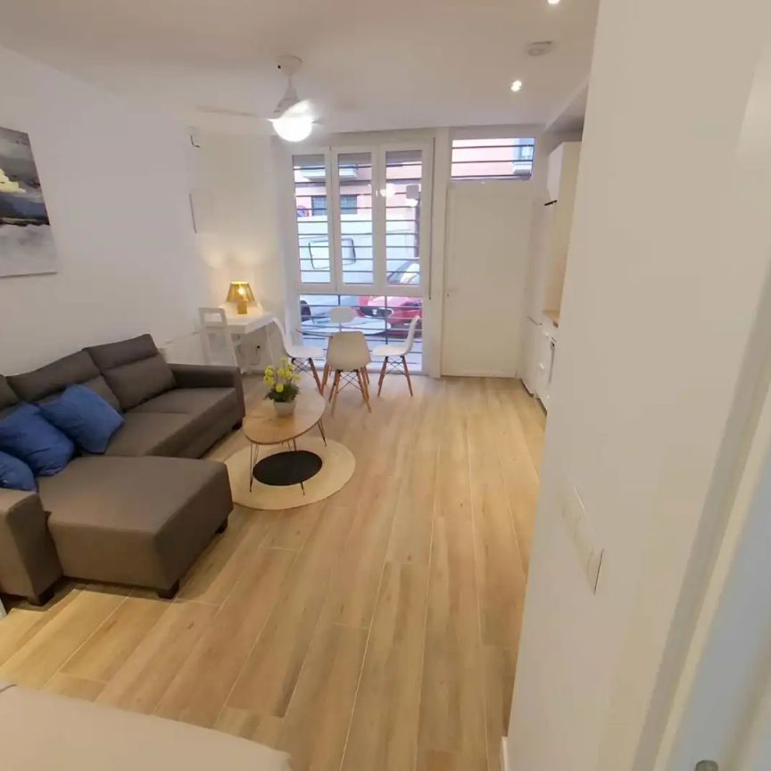 Piso de alquiler en Calle de Santa Julia, San Diego - Foto 1