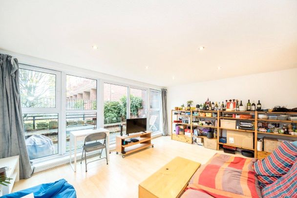 Ollerton Green, E3 - Photo 1