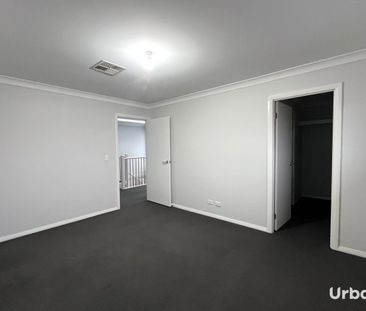 Spacious 4-Bedroom Residence in Prime Location - Photo 5