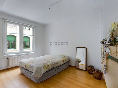 Zentrale und moderne 4.5-Zimmer Wohnung in Degersheim - Foto 2