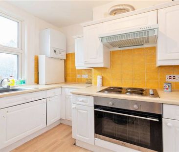 Modern Apartment - Photo 3