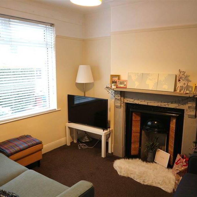 32 Aigburth Park, Belfast, BT4 1PQ - Photo 1