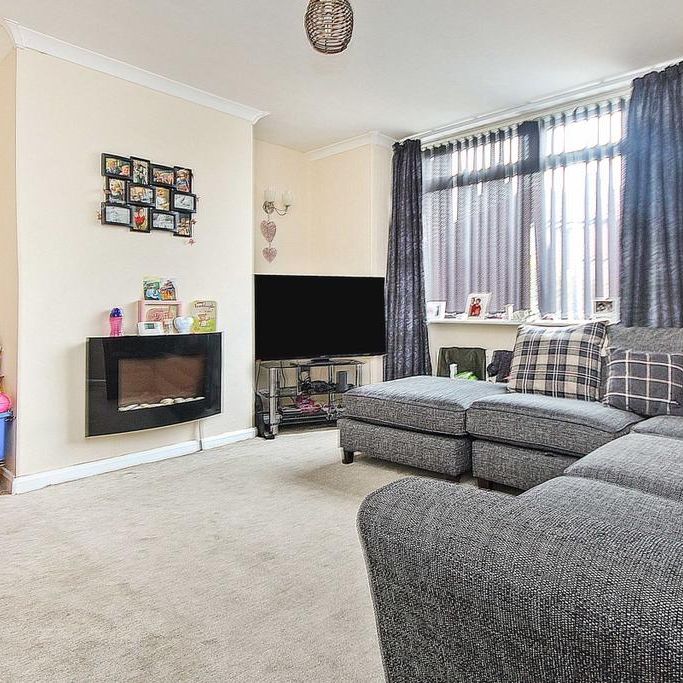 2 bedroom semi-detached house to rent - Photo 1