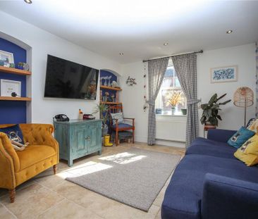 4 bedroom detached house to rent - Photo 3