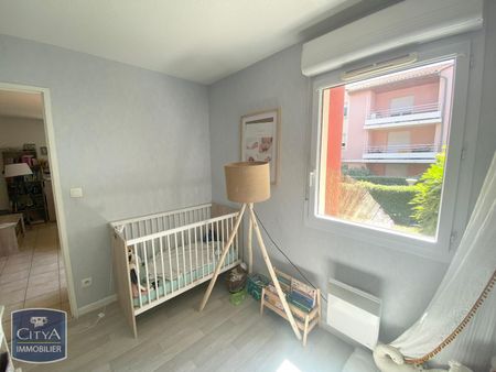 Location Appartement 3 pièces 53m² MILLAU 12100 - Photo 3