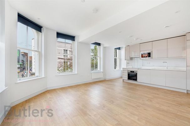 3 bedroom flat to rent - Photo 1