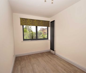 3 bed House for rent - Photo 2
