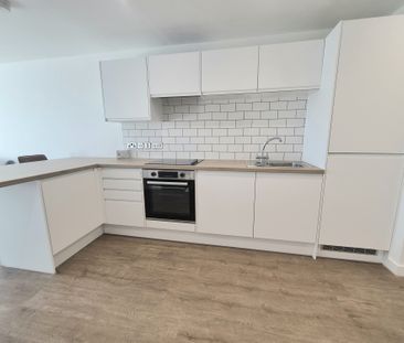 Cow Green, Halifax - Photo 3