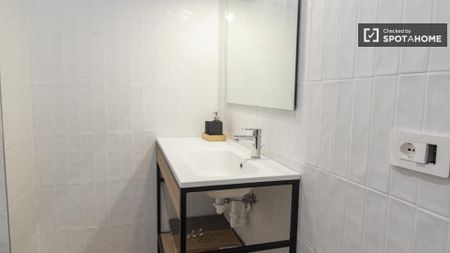 rome, Lazio 00146 - Photo 2