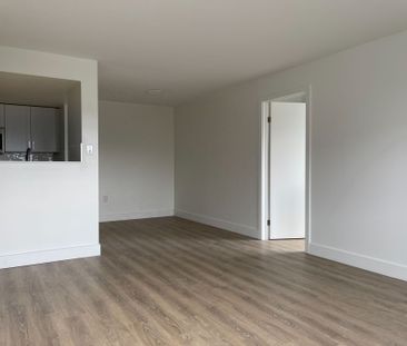 For Lease - 19 Regency Crescent Unit# 201, Whitby, Ontario - Photo 4