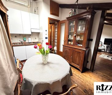 Bilocale buono stato, quinto piano, Borgo Teresiano, Trieste - Foto 2