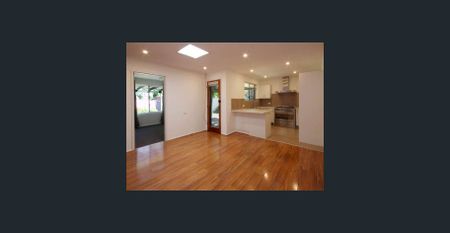 4-Bedroom Home in Prime Sturt Location – Walk to Marion Shopping Centre - Photo 2