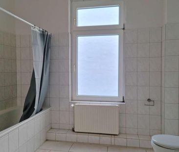 Stilvolle Altbauwohnung mit großzügigem Raumgefühl in der Südstadt - Photo 3