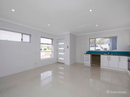 38 Southsea Road, Quinns Rocks WA 6030 - Photo 3