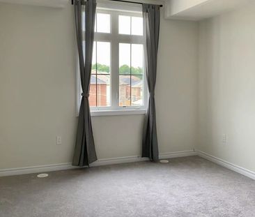 For Lease - 594 Murrell Boulevard, East Gwillimbury, Ontario - Photo 6