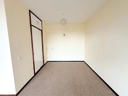 A Apartment Instruction to Let in Bexhill-on-Sea - Photo 4