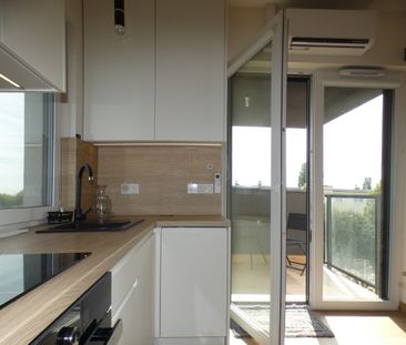 Nowoczesne studio z garazem - Zdjęcie 5