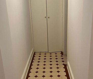 Charmante 1-Zimmer-Altbau-Souterrain-Wohnung im Grünen... - Foto 5