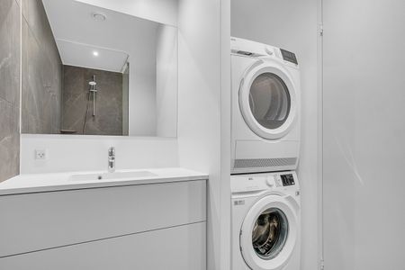 Moderne 4-værelses lejlighed med altan og udsigt i Nørresundby - Foto 4