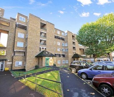 NEWLY REFURBISHED ONE BEDROOM FLAT WITH BALCONY ZONE 2 - Photo 1