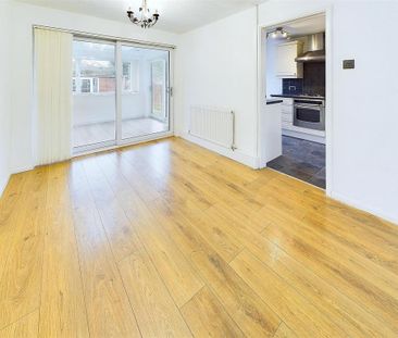 3 bedroom terraced house to rent - Photo 4