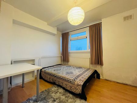 3 Bed Flat, Duffel House, SE11 - Photo 2