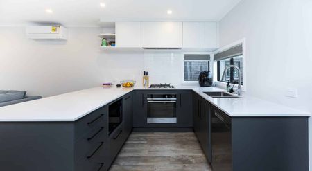 30 Doug Jensen Street, Wallaceville - Photo 2