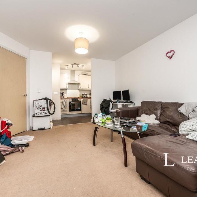 1 bedroom flat to rent - Photo 1