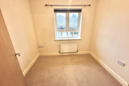 2 bedroom maisonette to rent - Photo 4