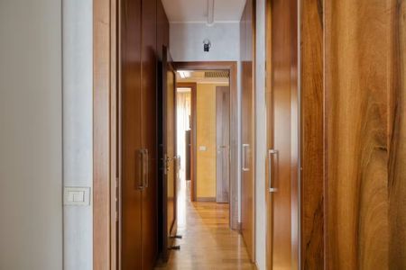 Via Scaldasole, Milan, Lombardy 20123 - Photo 4