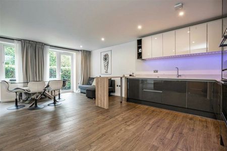 Strand Drive, TW9, London - Photo 3