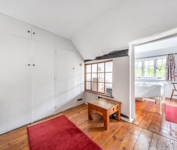 4 bedroom detached house to rent - Photo 2