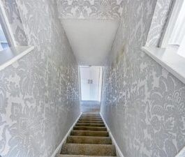 3 BEDROOM House - Semi-Detached - Photo 1